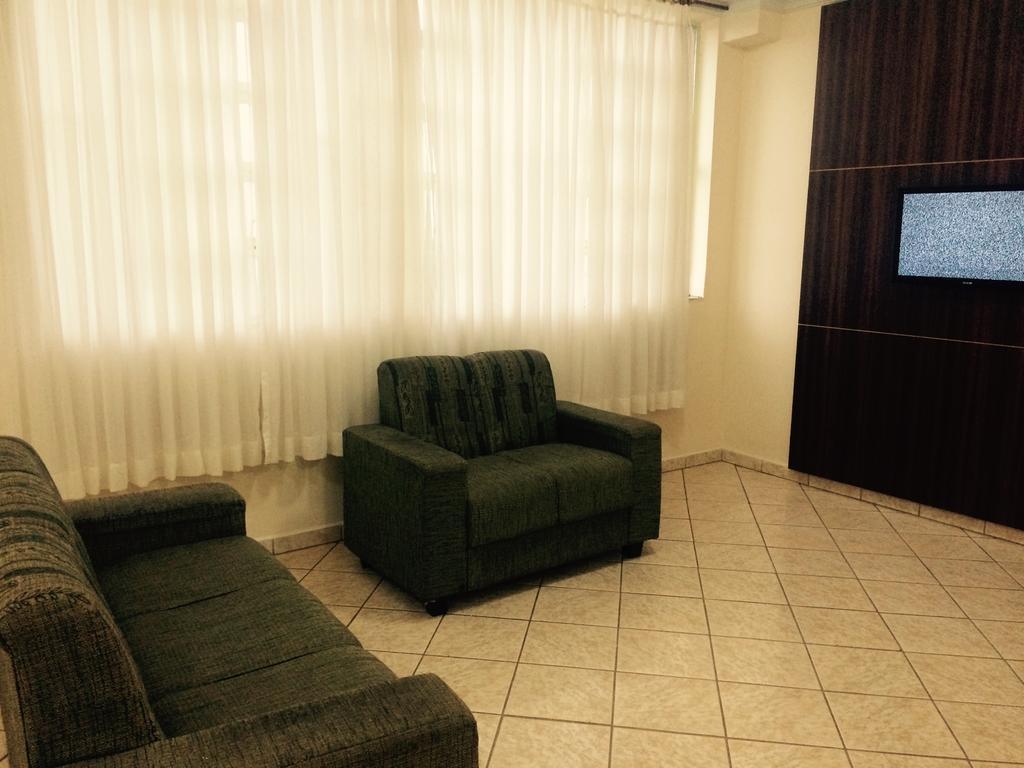 Hostel Rotor Оуро Бранко Екстериор снимка