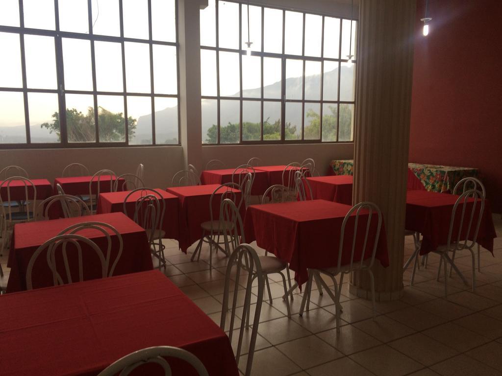Hostel Rotor Оуро Бранко Екстериор снимка
