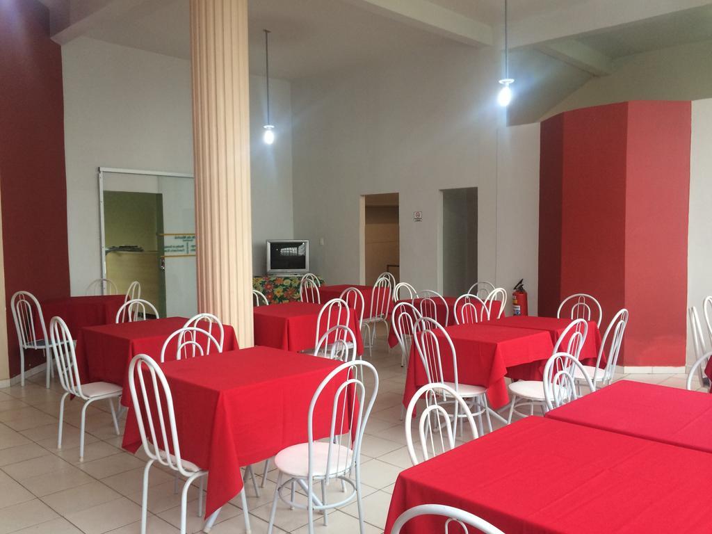 Hostel Rotor Оуро Бранко Екстериор снимка